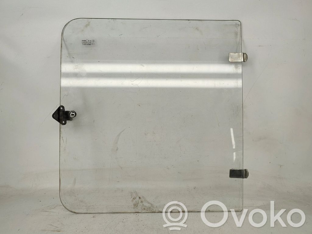 Vidrio lateral trasero   43R000929