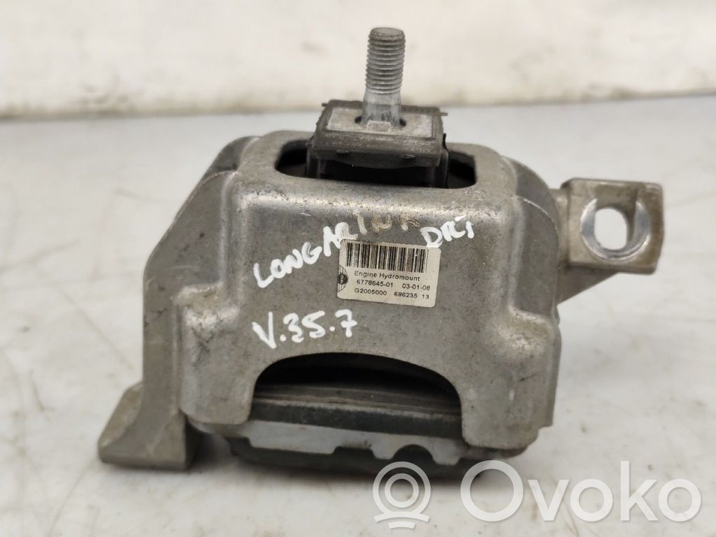 Engine mount bracket   DIREITO,677864501