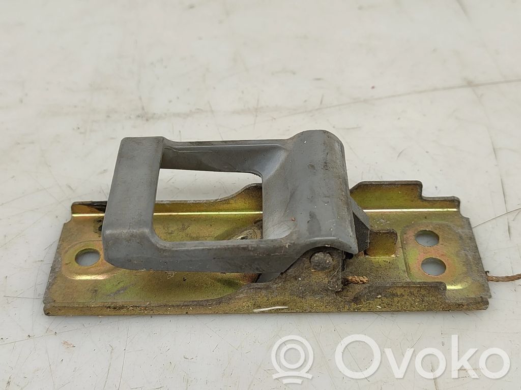 Nissan Patrol Y60 Maniglia esterna/staffa portiera anteriore