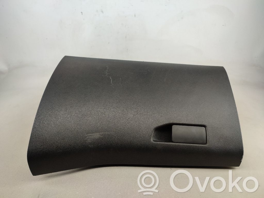 Peugeot 308 Handschuhfach
