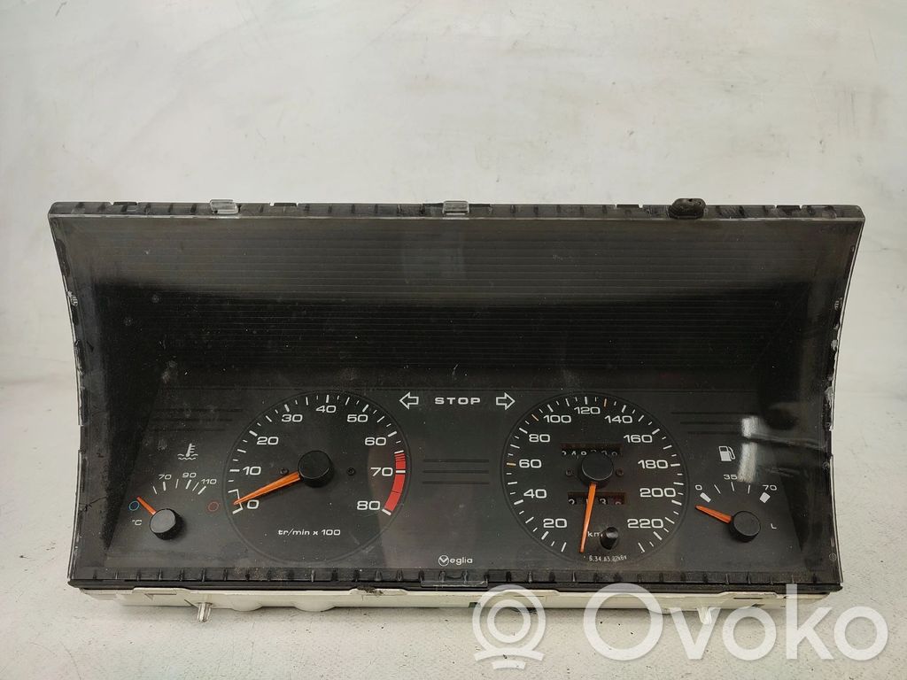 Peugeot 405 Geschwindigkeitsmesser Cockpit 