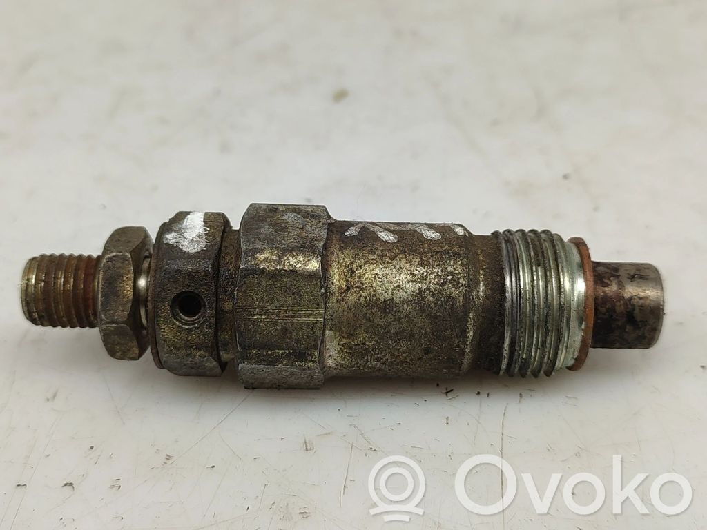 Inyector de combustible   710681