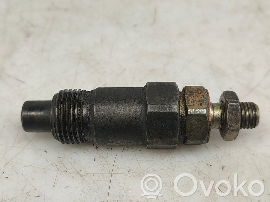 Inyector de combustible   710681