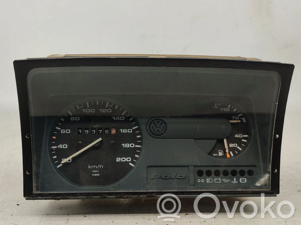 Volkswagen Polo II 86C 2F Vitezometru (grup de instrumente) 