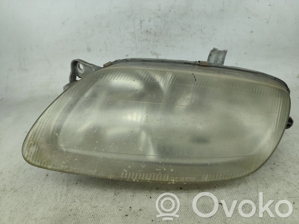 Headlight/headlamp   11061703