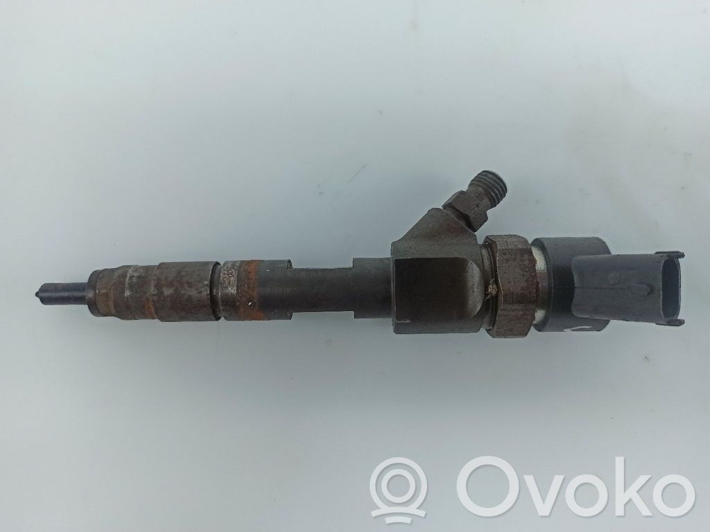 Inyector de combustible   8200100272,0445110110B