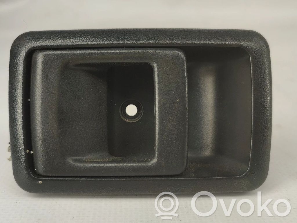 Toyota Corolla E90 Manecilla externa puerta trasera 