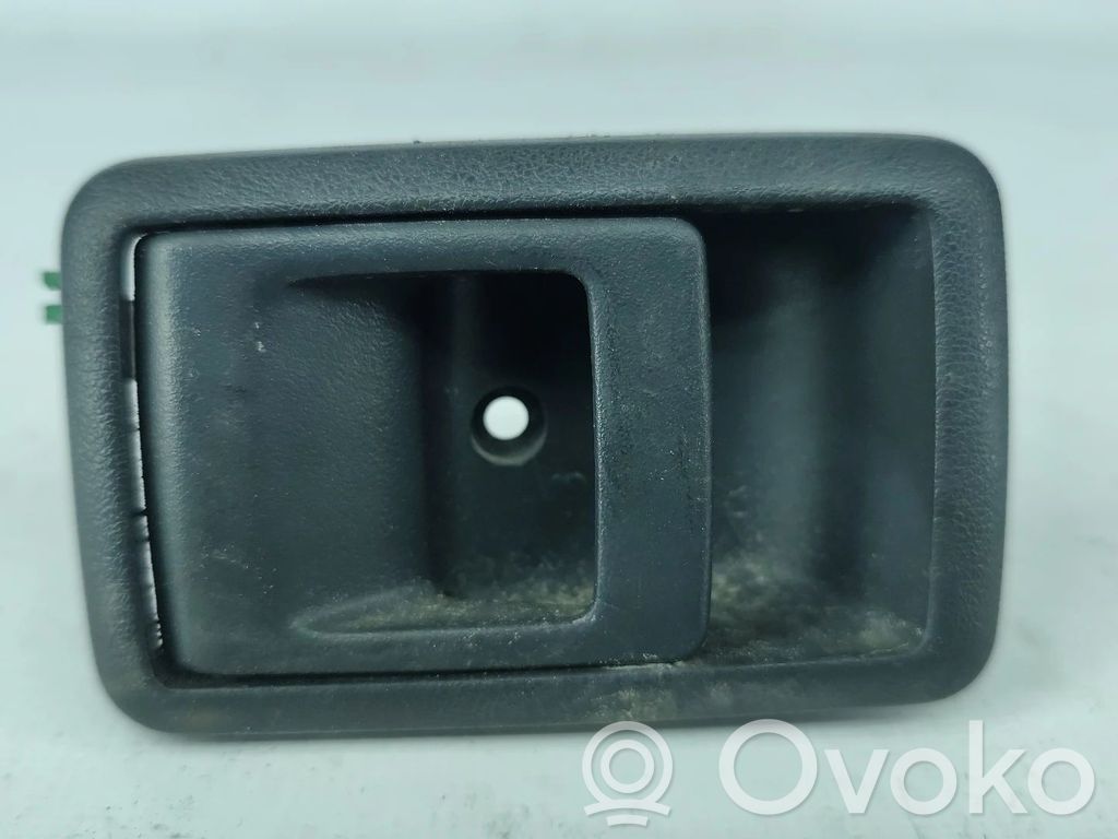 Manecilla externa puerta trasera