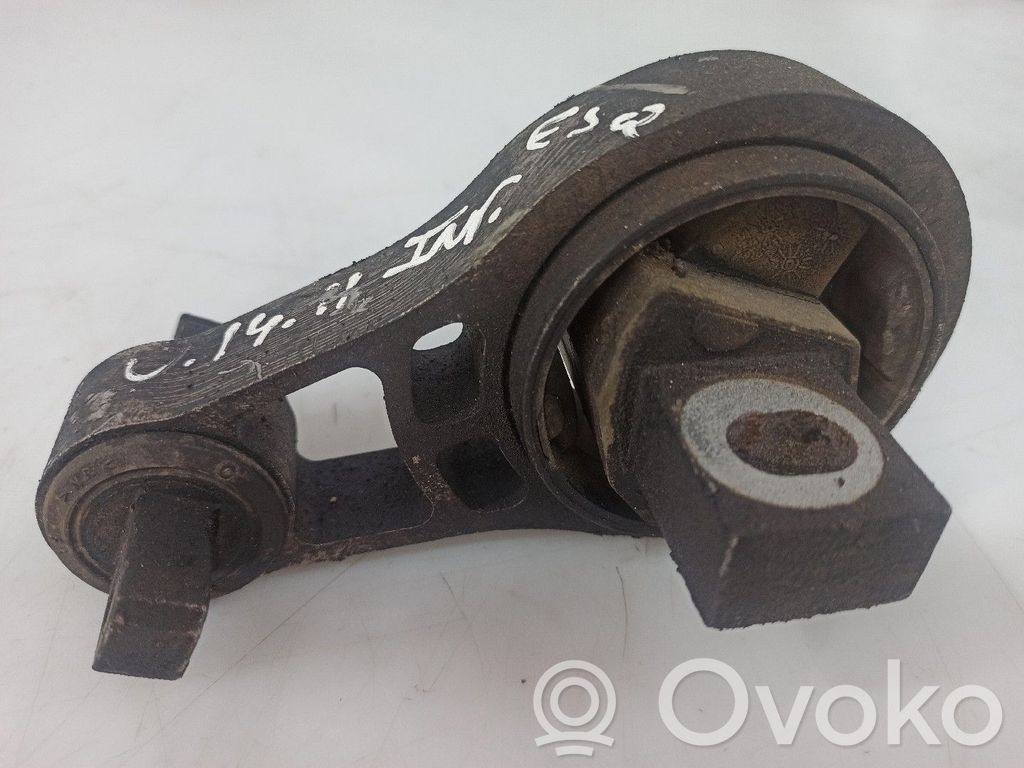 Engine mount bracket   ESQUERDO