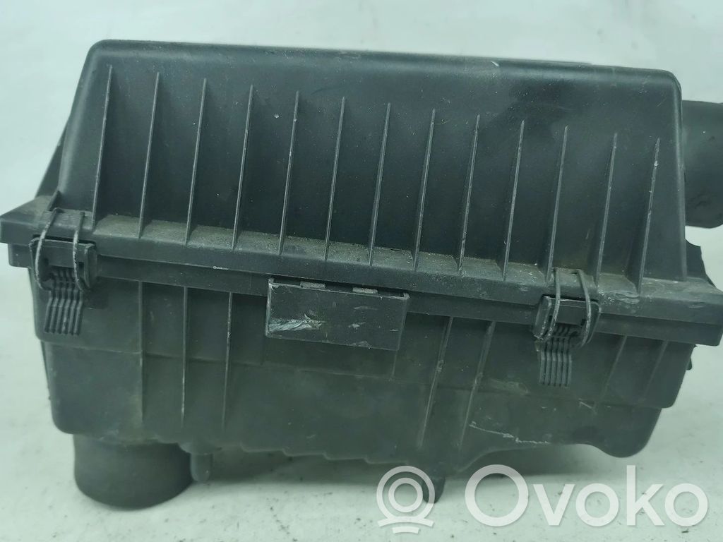 Boîtier de filtre à air   3233247