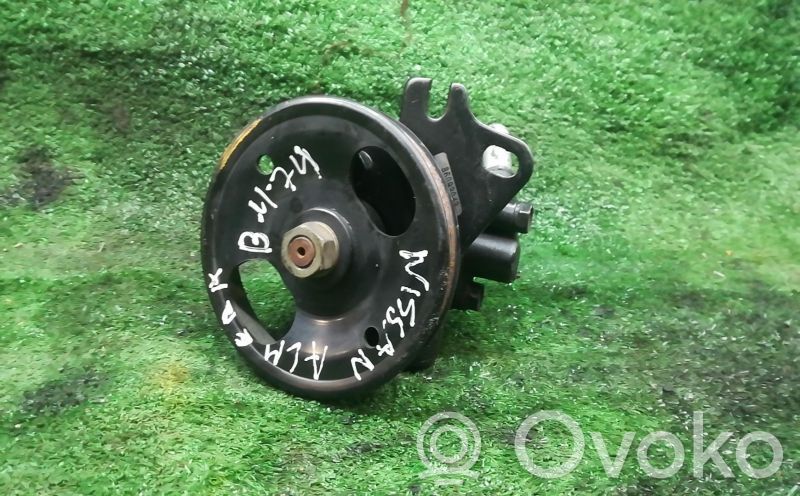 Ohjaustehostimen pumppu   86093043