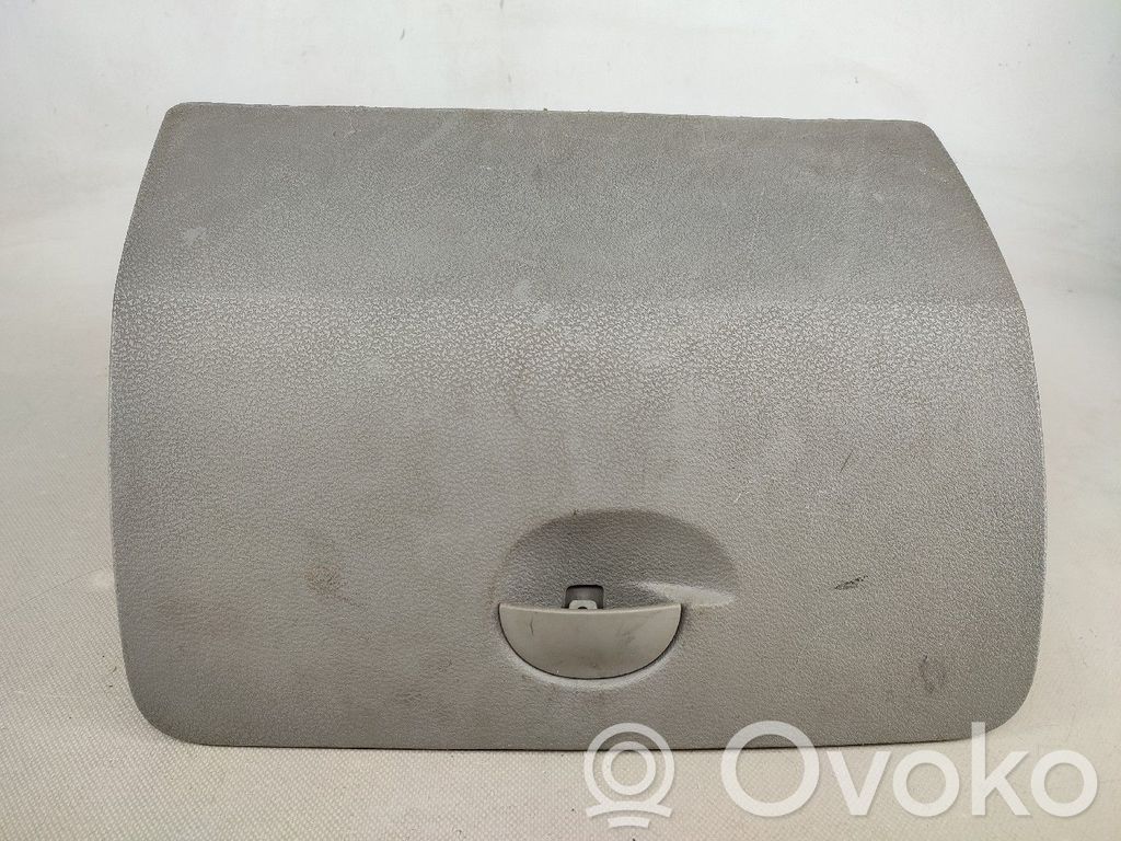 Daiktadėžė   8200461376,8200461377