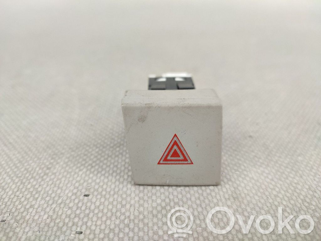 Botón interruptor de luz de peligro   96662380BK