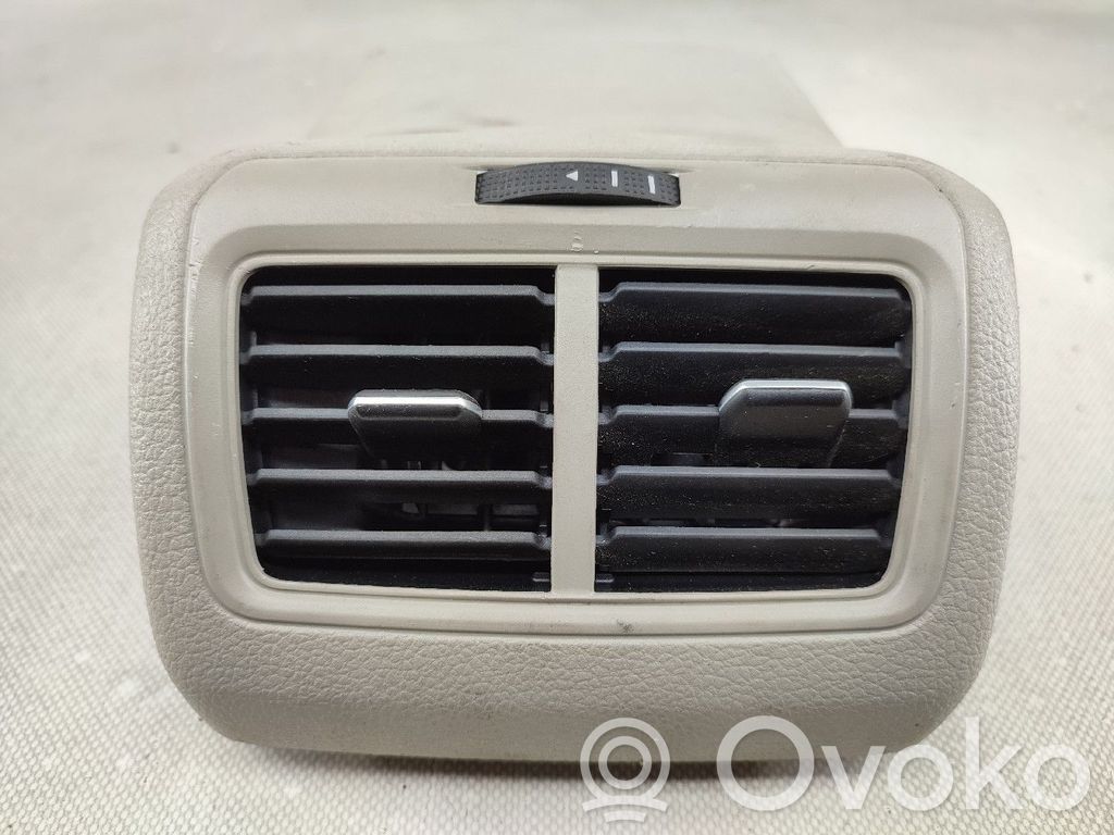 Volkswagen Golf VII Griglia di ventilazione centrale cruscotto 