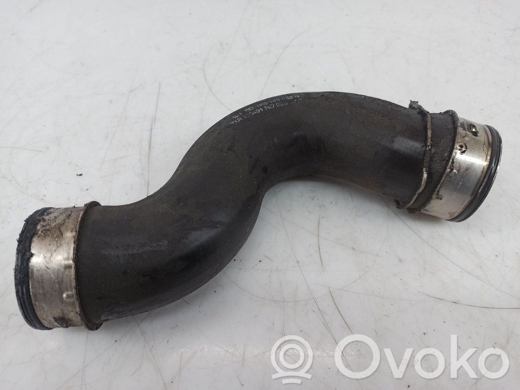 Manguera/tubo del intercooler   1K0145832B