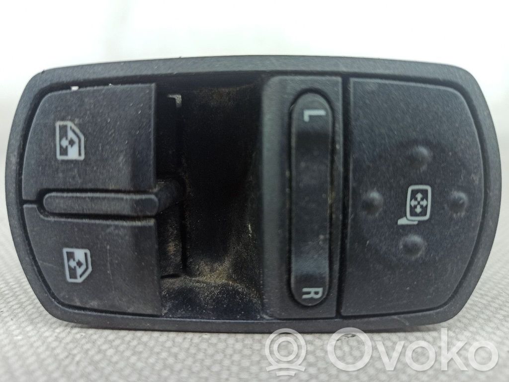 Opel Corsa E Interruttore di controllo dell’alzacristalli elettrico