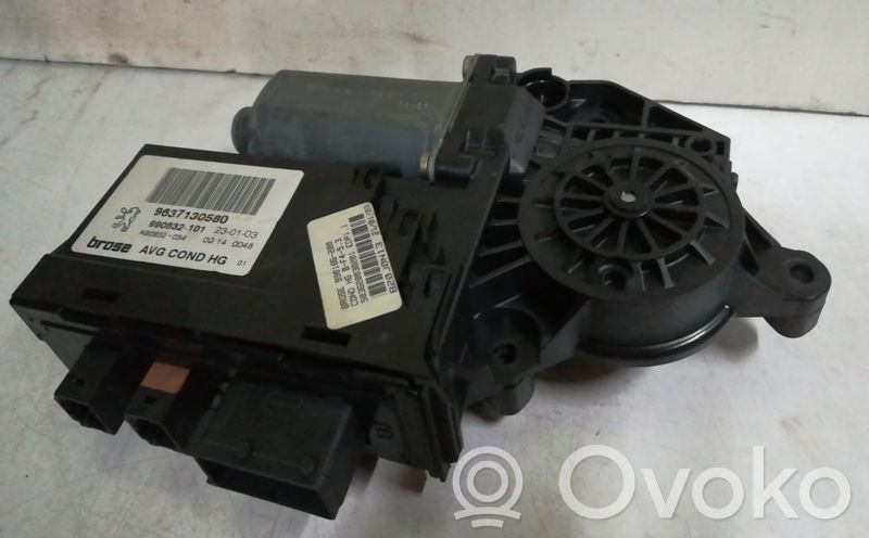 Peugeot 307 Silnik regulatora szyby drzwi przednich