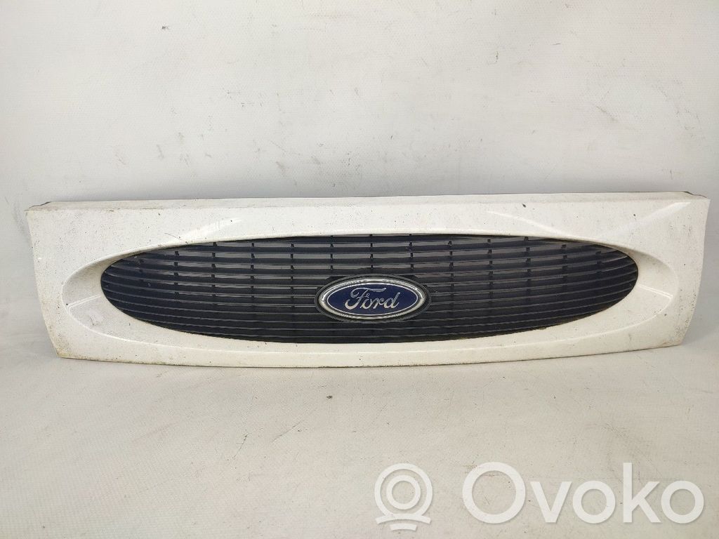 Front grill   96FB8A133