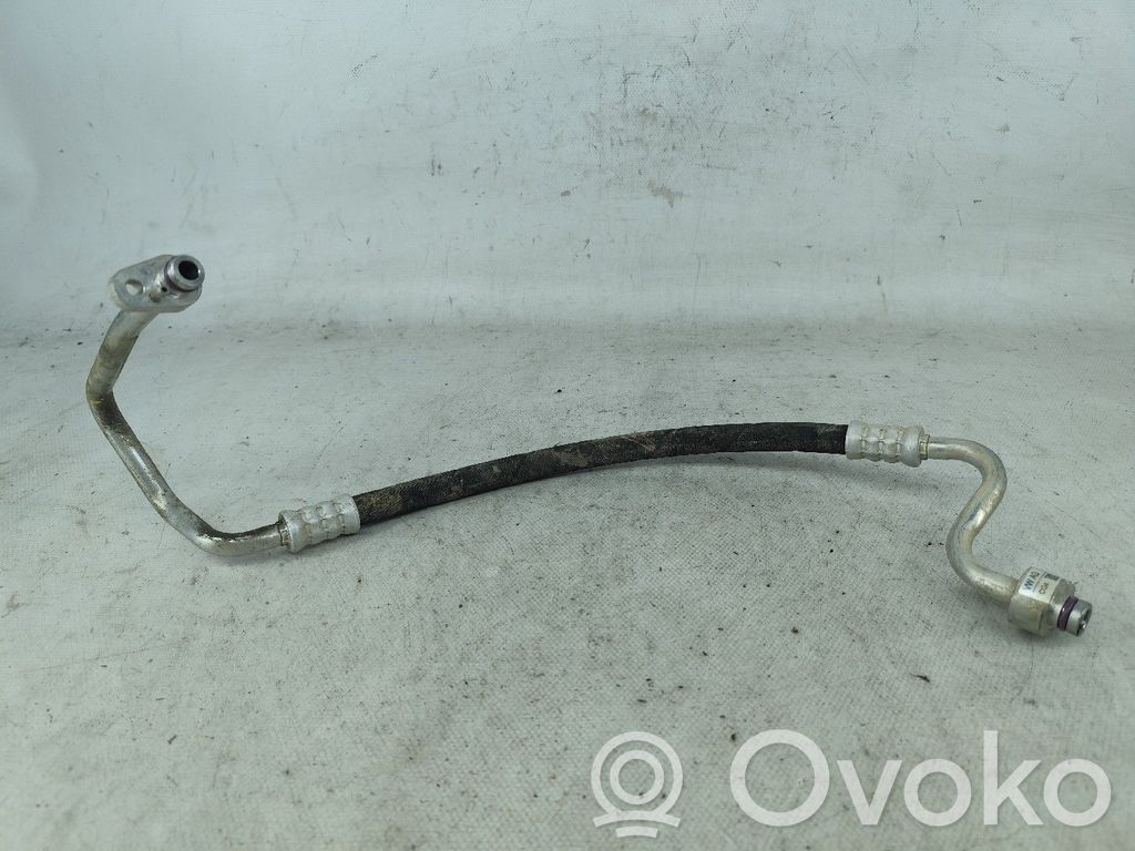 Ilmastointilaitteen putki (A/C)   5Q0816721AA