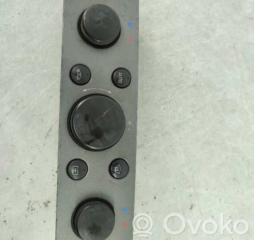 Climate control unit   9228184,2444129