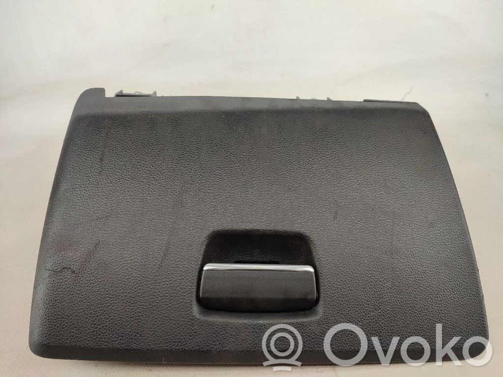 BMW 1 E82 E88 Glove box 