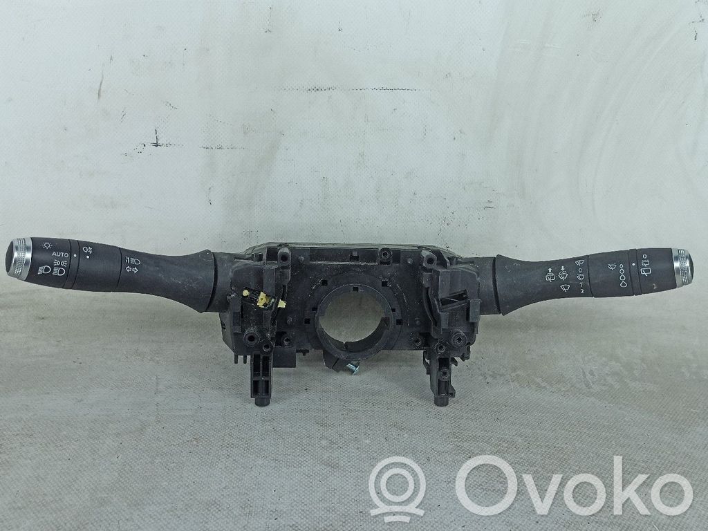 Renault Clio V Autres commutateurs / boutons / leviers 