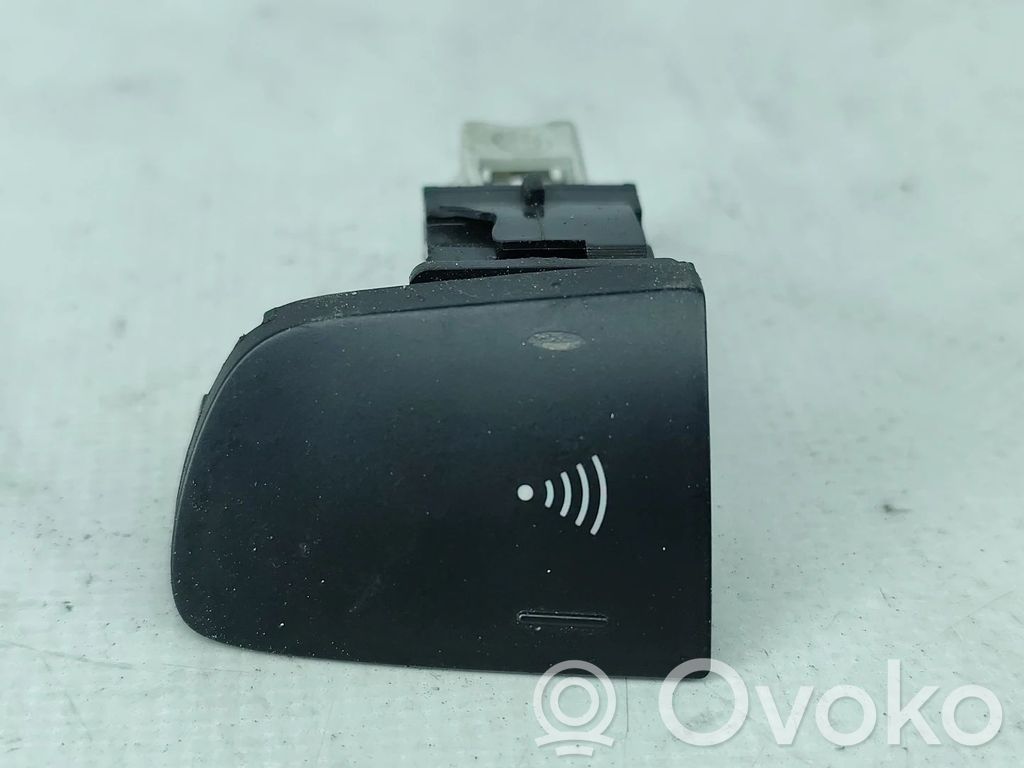 Peugeot 307 Alarm switch 