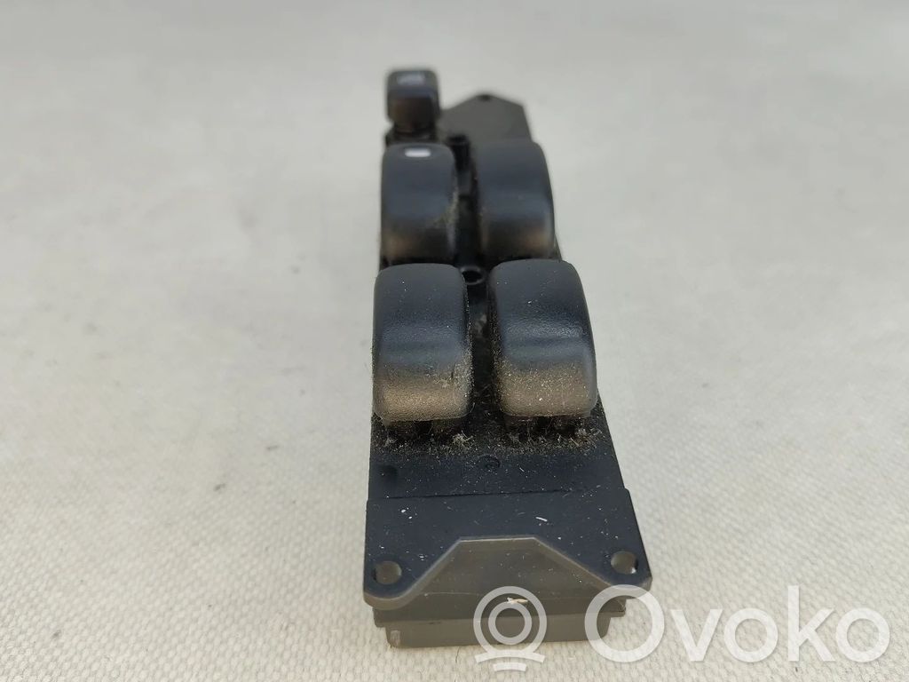 Electric window control switch   MR194825,755775X1,8PINOS