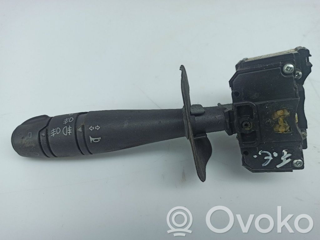 Renault Clio II Interruptor/palanca de limpiador de luz de giro 