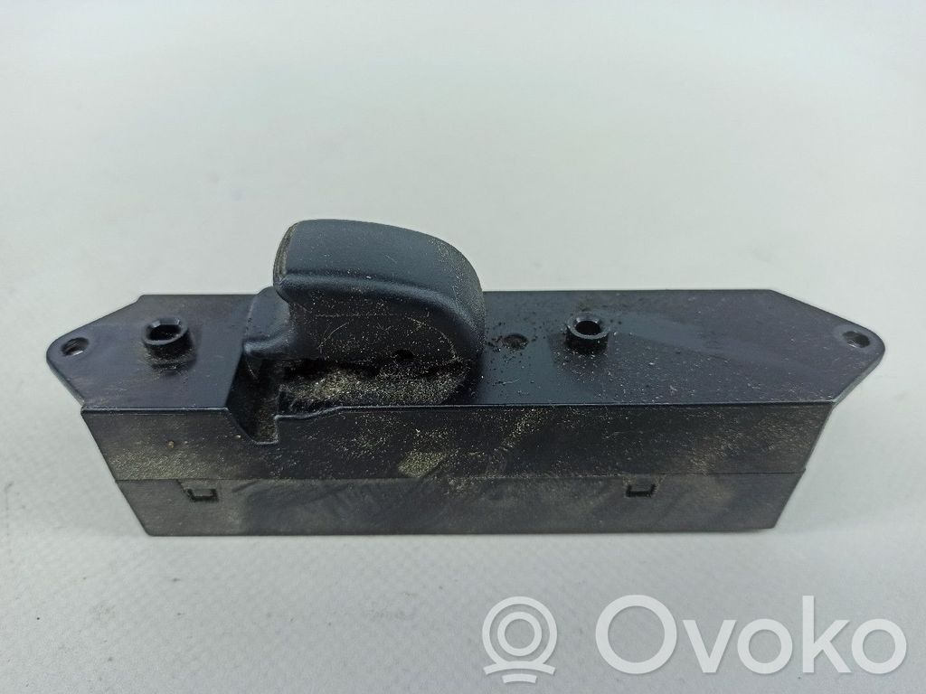 Electric window control switch   MR194830,755776X1