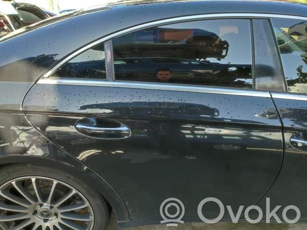 Mercedes-Benz CLS C219 Puerta trasera 