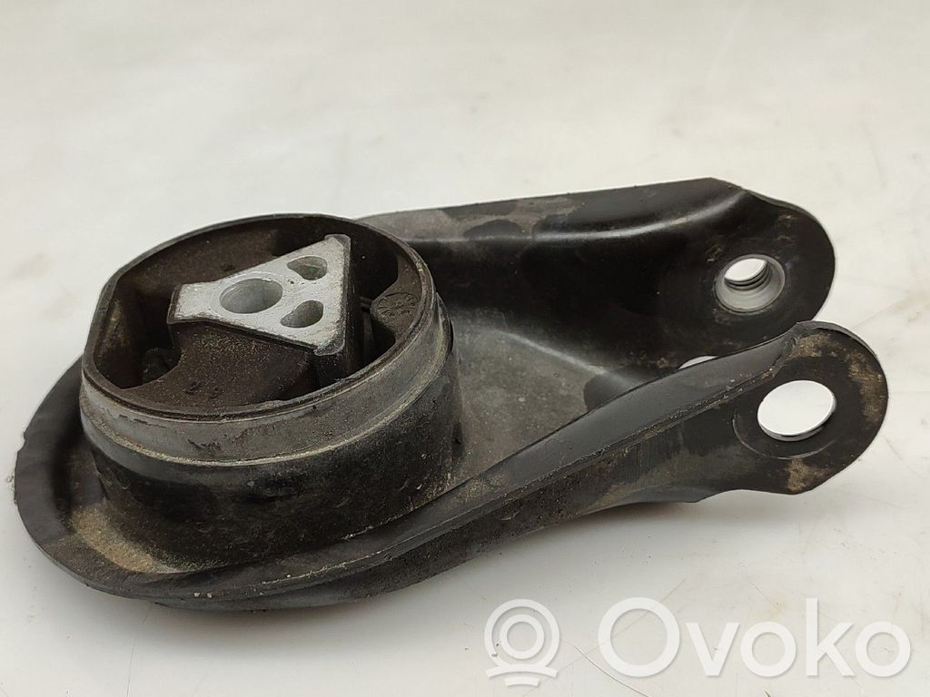 Ford Focus Engine mount bracket 