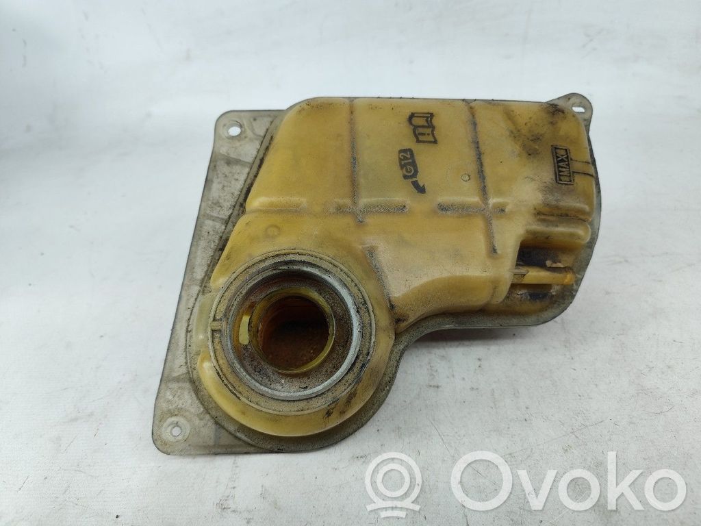Audi A4 S4 B5 8D Ausgleichsbehälter Kühlwasser