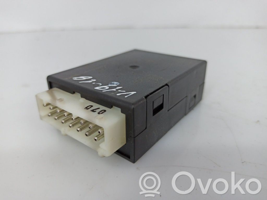 Unidad de control/módulo del motor   61358353099