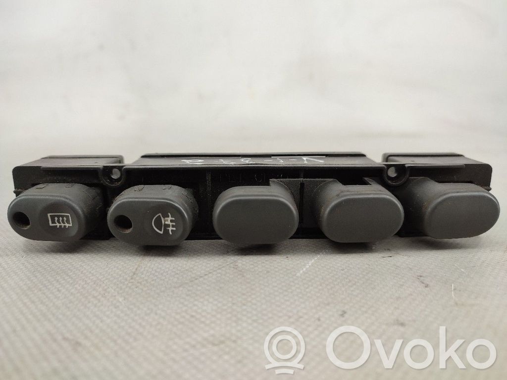 Fiat Punto (176) Interrupteur / bouton multifonctionnel 