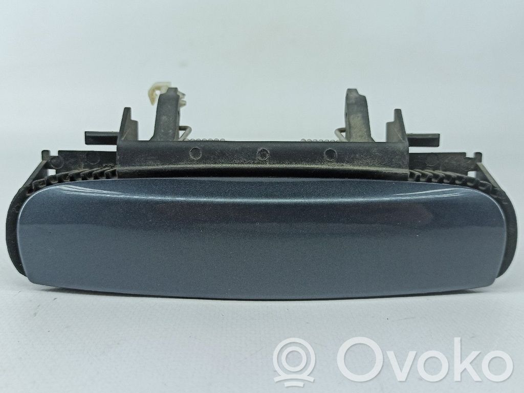 Manecilla externa puerta delantera   4B0839885