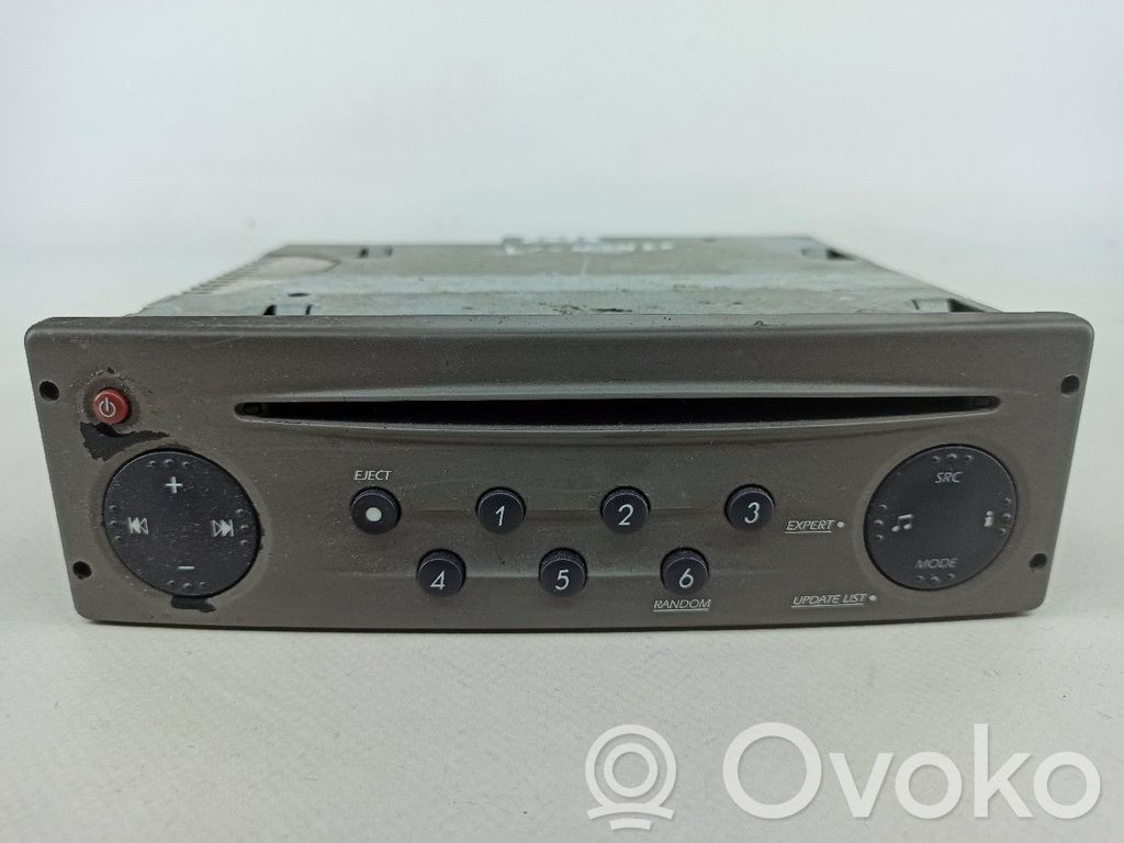Renault Kangoo II Panel / Radioodtwarzacz CD/DVD/GPS 