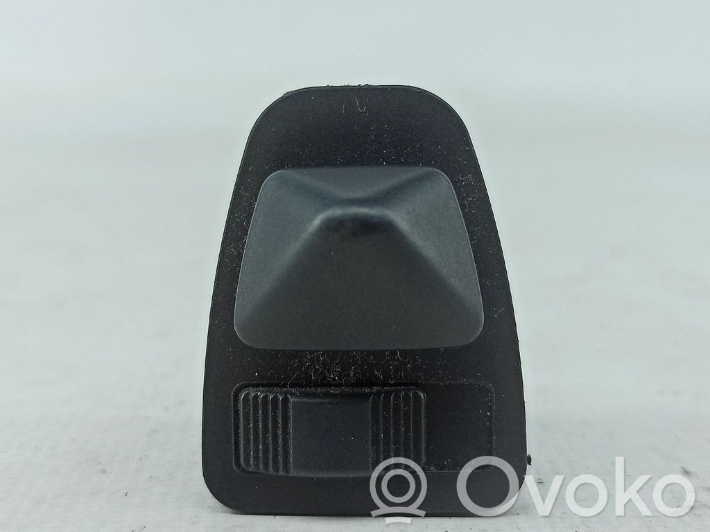 Sivupeilin kytkin   613183736919
