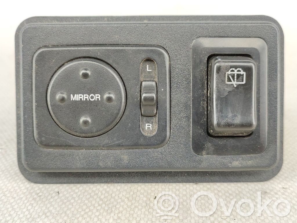 Hyundai Galloper Interruptor del espejo lateral 