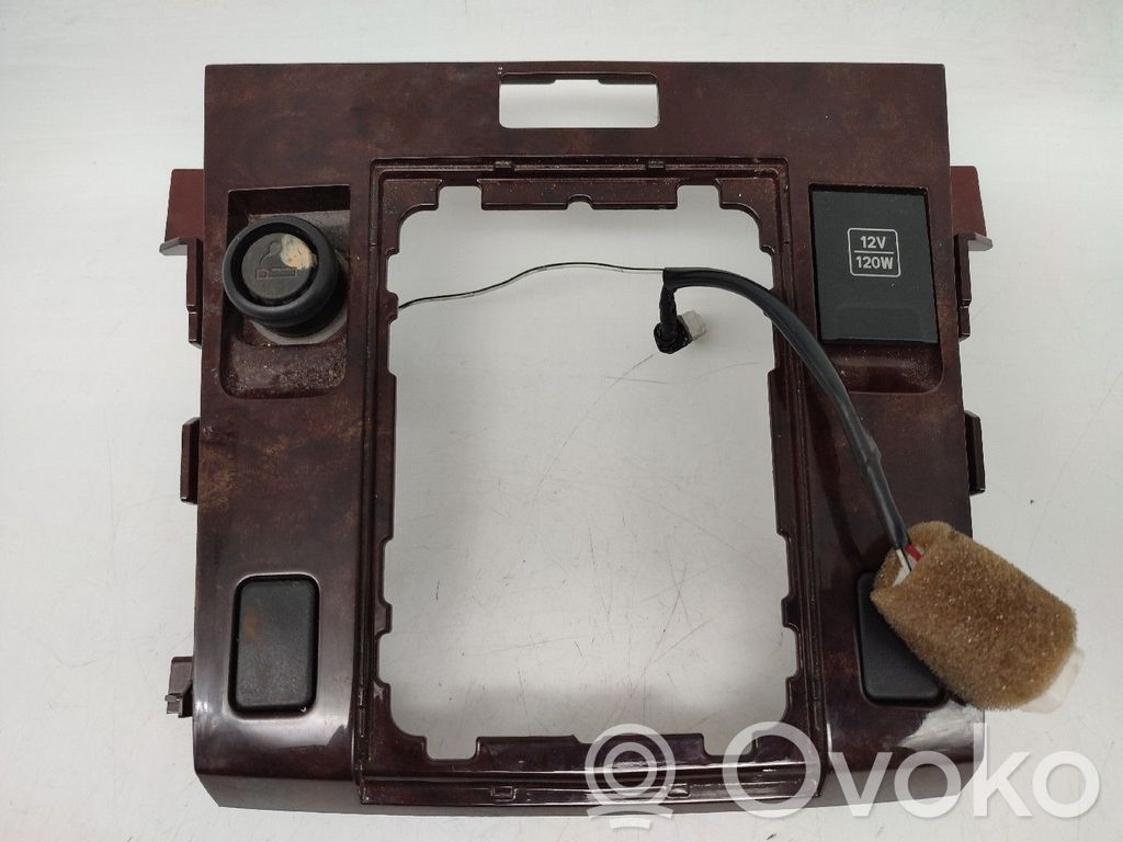 Suzuki Grand Vitara II Cigarette lighter 