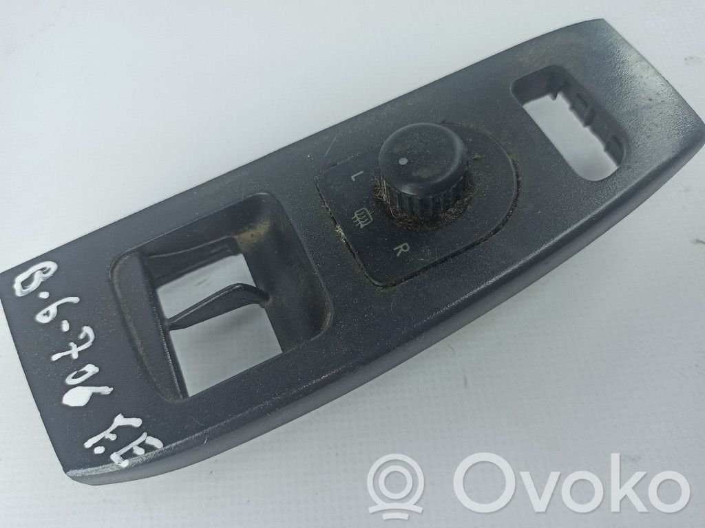 Volkswagen Fox Interruttore specchietto retrovisore