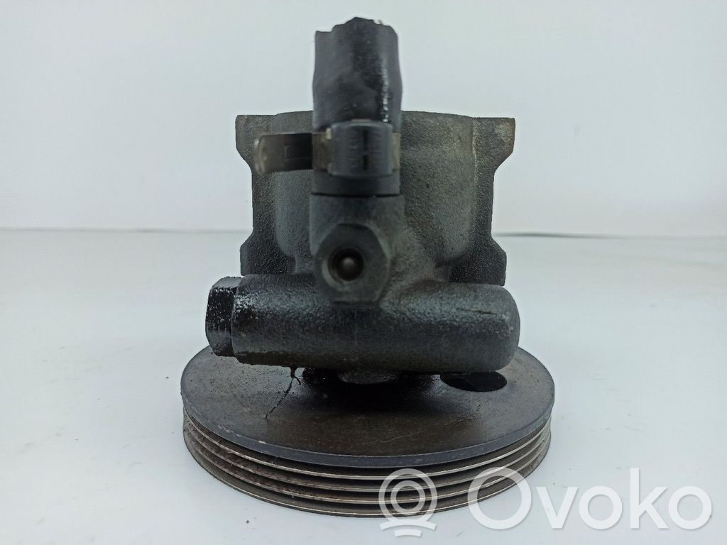 Renault Clio I Power steering pump 
