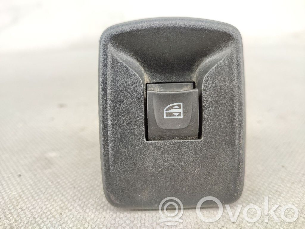 Dacia Sandero Electric window control switch 