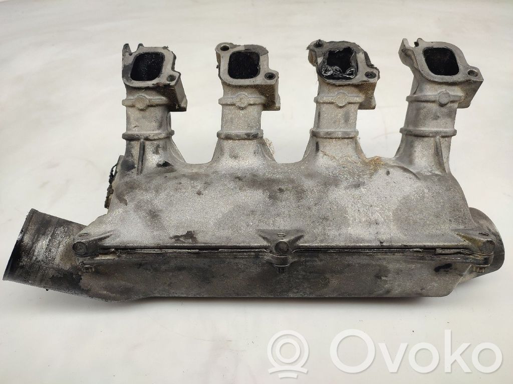 Opel Corsa B Colector de admisión 