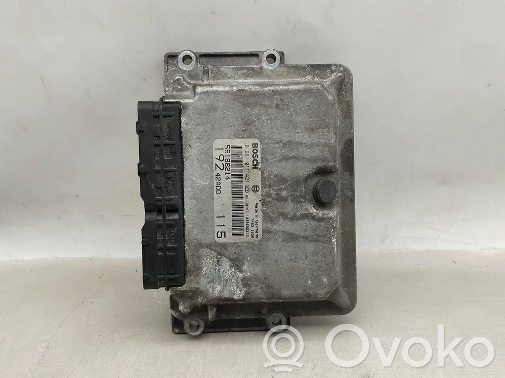 Unidad de control/módulo del motor   0281011421,1039S02356,19242ADD,55188214