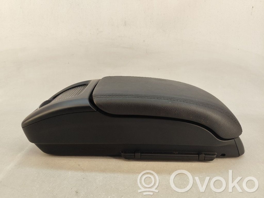Armrest   20921546,2069494
