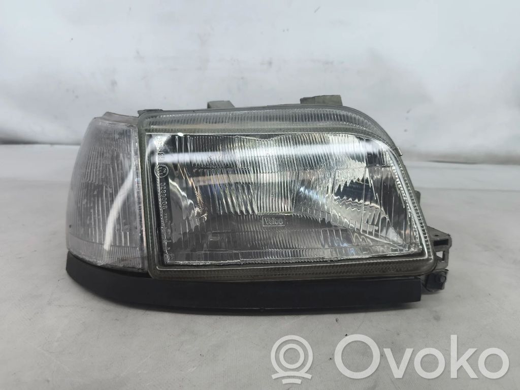 Renault Clio I Scheinwerfer 