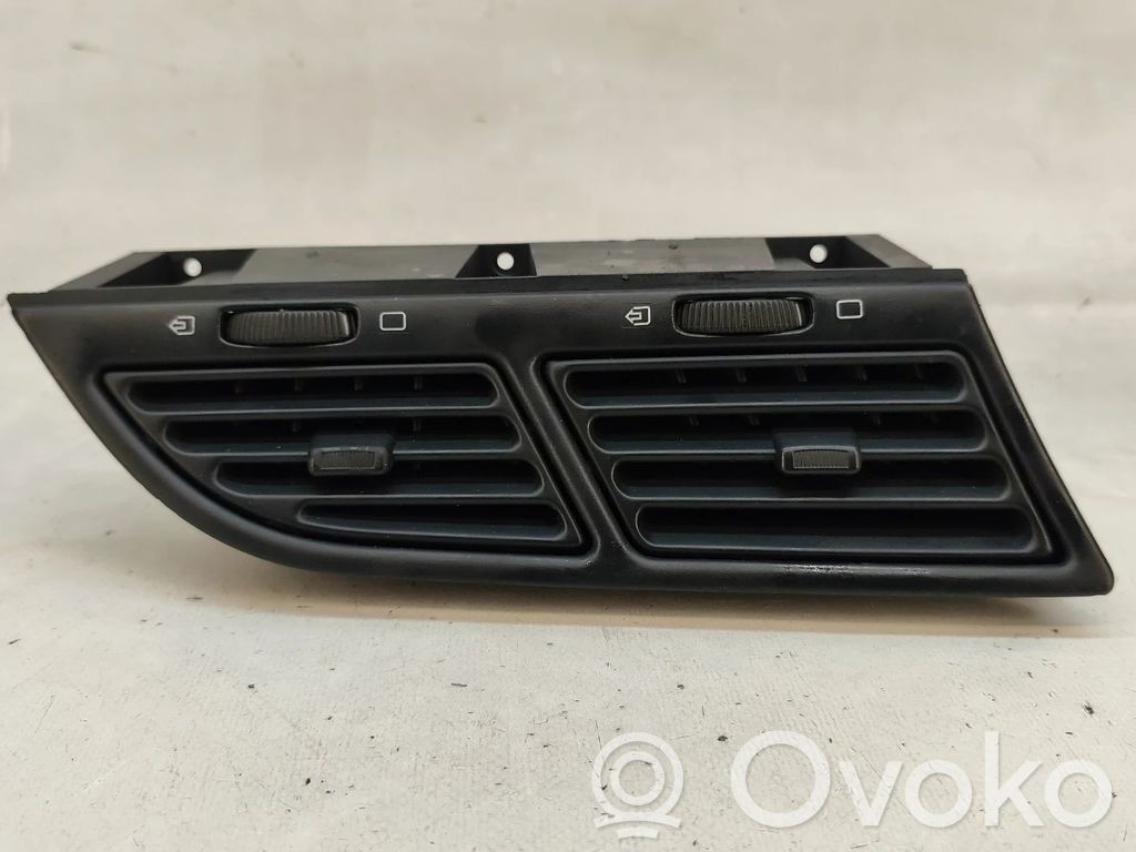 Peugeot 306 Centrinės oro grotelės 