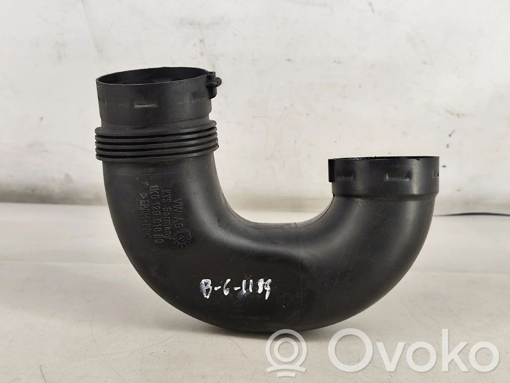 Volkswagen PASSAT B7 Turboahtimen ilmanoton letku 