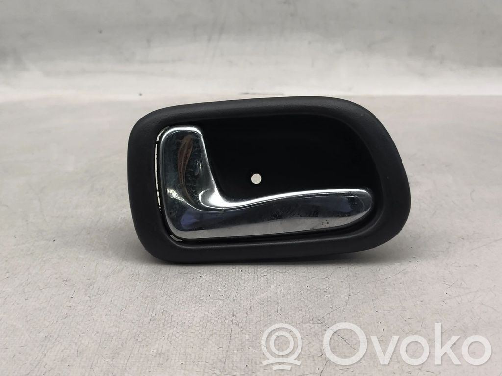 Toyota Corolla E110 Manecilla externa puerta trasera 